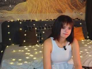 LillyMilly on webcam for live free nude chat now