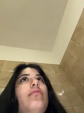 maryzoe05 naked in live sex video chat
