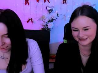 miss-courtney1 on webcam for live free nude chat now