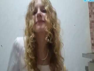 SalenaJipson on webcam for live free nude chat now