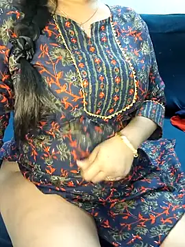 SSiya- naked in live sex video chat