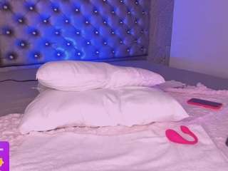 Starlightsss on webcam for live free nude chat now