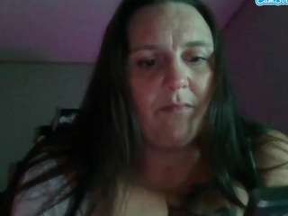 TrixieLynn69 on webcam for live free nude chat now