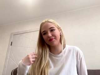 AlessiaBergli on webcam for live free nude chat now