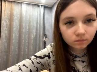 AlfrediaCeronsky on webcam for live free nude chat now
