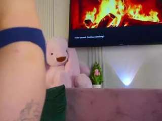 AllenEscalero on webcam for live free nude chat now