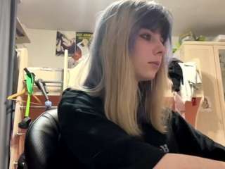 CalliePurkhiser on webcam for live free nude chat now