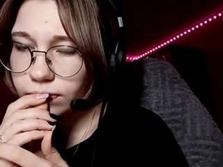 ClemenciaBalkus on webcam for live free nude chat now