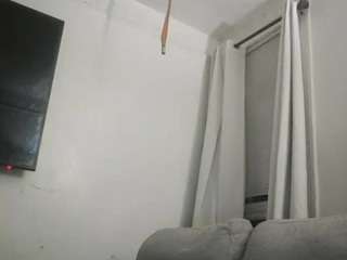fantasydreamzz212nyc on webcam for live free nude chat now