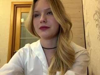 Im Xenia on webcam for live free nude chat now