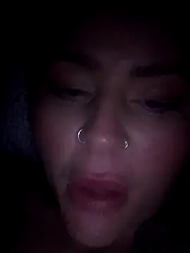 Kandi-kiss naked in live sex video chat
