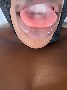Kendra-rose naked in live sex video chat