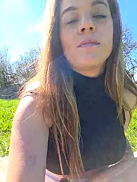 Luna_Lynn naked in live sex video chat