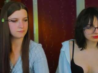 merli-warner on webcam for live free nude chat now