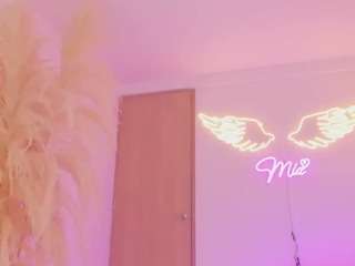mia-isabellax on webcam for live free nude chat now
