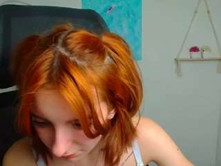MillyBubbles on webcam for live free nude chat now