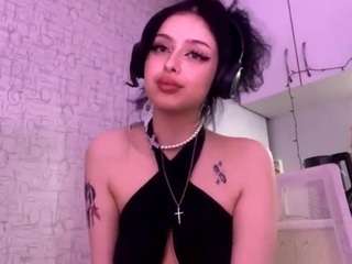 Paige on webcam for live free nude chat now