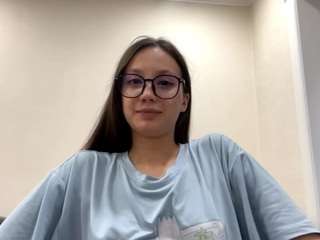 RoselleKashuba on webcam for live free nude chat now