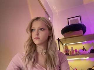 TerresaImbrock on webcam for live free nude chat now