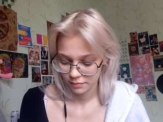 Toi on webcam for live free nude chat now