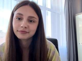 WilliaUssery on webcam for live free nude chat now