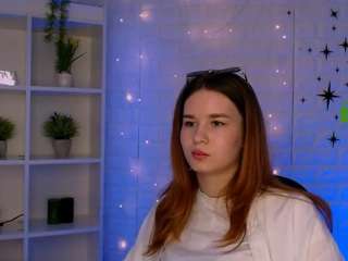 angie-foxy on webcam for live free nude chat now