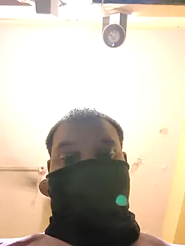 AxialBreakup naked in live sex video chat