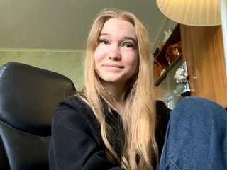 BrittanieStromberg on webcam for live free nude chat now