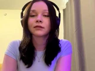CalliopeDrake on webcam for live free nude chat now