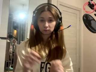 CarmelJardon on webcam for live free nude chat now