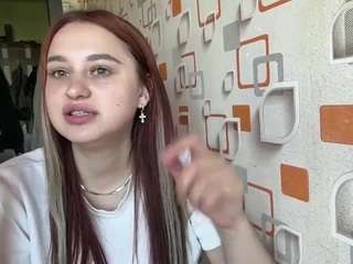 Cherrry on webcam for live free nude chat now