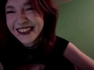 IraEarls on webcam for live free nude chat now