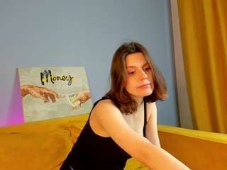 Kira-Be11 on webcam for live free nude chat now