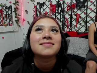 littleisabellaa on webcam for live free nude chat now