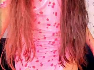 Lunaliaa on webcam for live free nude chat now