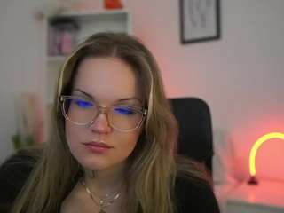 NinaViety on webcam for live free nude chat now
