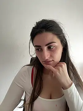 OliviaBaby- naked in live sex video chat