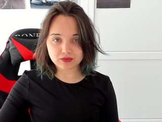 VelvetRossee on webcam for live free nude chat now