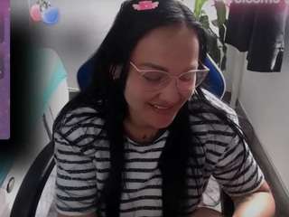 Alanniroses on webcam for live free nude chat now