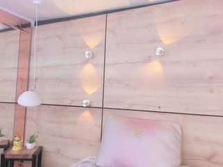 Alicce-Monrroy on webcam for live free nude chat now