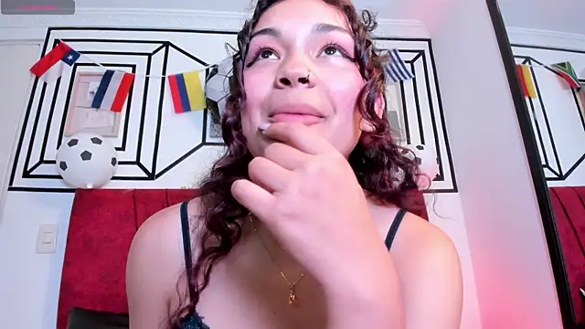 Camilla_Miller01 naked in live sex video chat