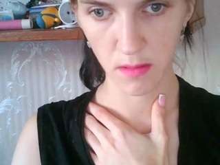 CaseyJeannie on webcam for live free nude chat now