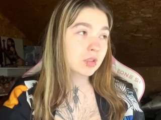 EuniceFerracioli on webcam for live free nude chat now