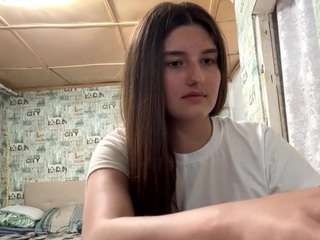 LeoraMunding on webcam for live free nude chat now
