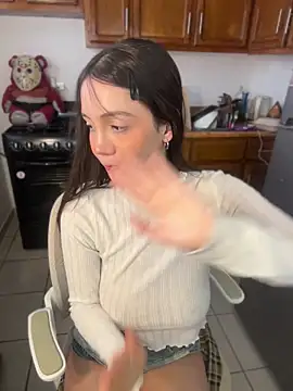 lost_wood19 naked in live sex video chat