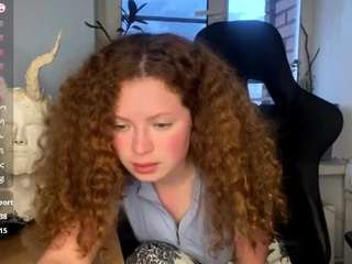 MedaSewald on webcam for live free nude chat now