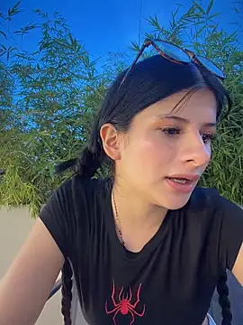 Mia_Alanna naked in live sex video chat