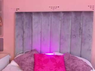 MiaPortmass on webcam for live free nude chat now