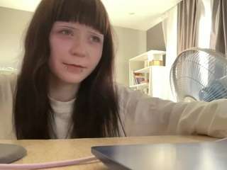 MoiraBalderree on webcam for live free nude chat now