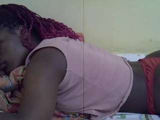 Queen-Soriah on webcam for live free nude chat now